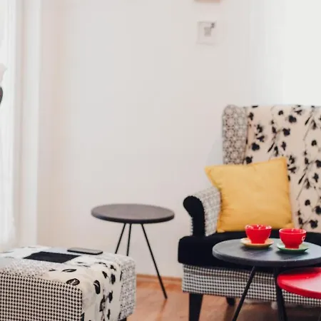 Apartman Suncica Apartment *